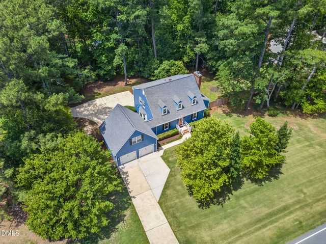 2900 Meadowview Court, Apex, NC 27539
