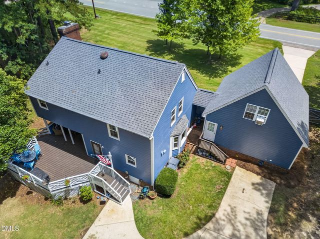 2900 Meadowview Court, Apex, NC 27539