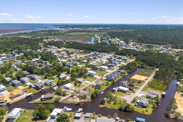 4069 Mallard Street, Bay Saint Louis, MS 39520