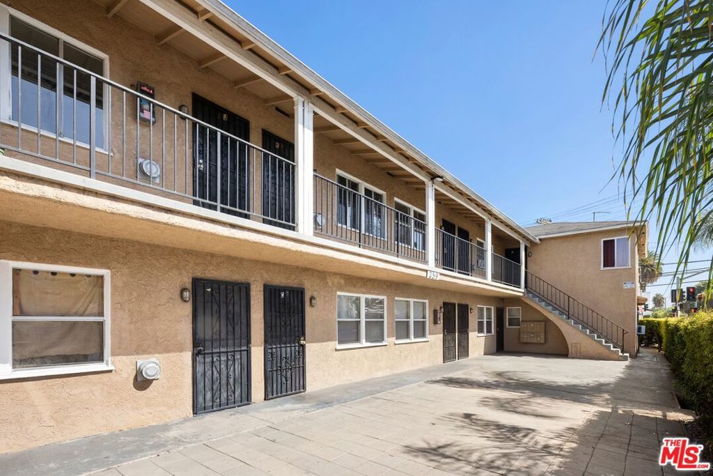 259 E 41st Place, Los Angeles, CA 90011 — photo 3