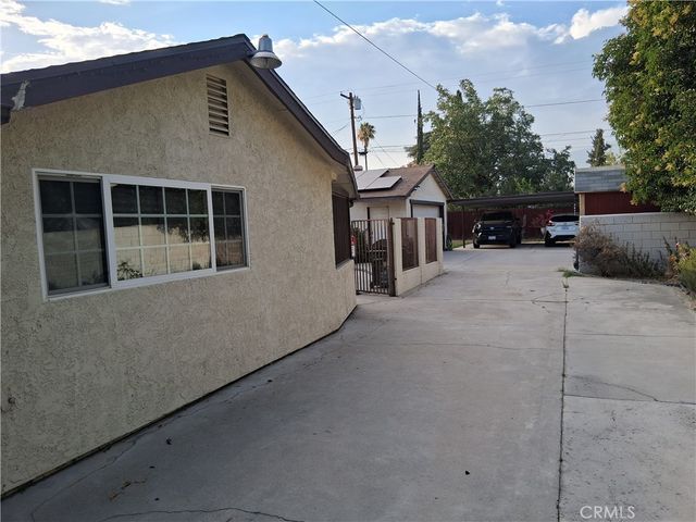 25580 Amanda, San Bernardino, CA 92404