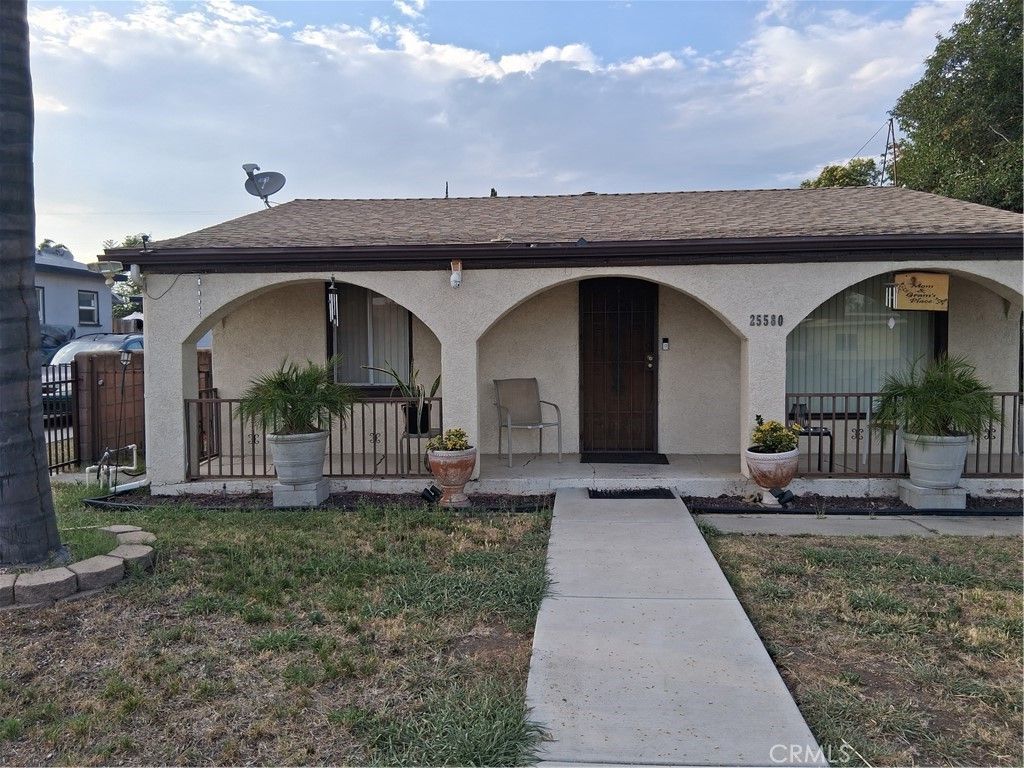 25580 Amanda, San Bernardino, CA 92404