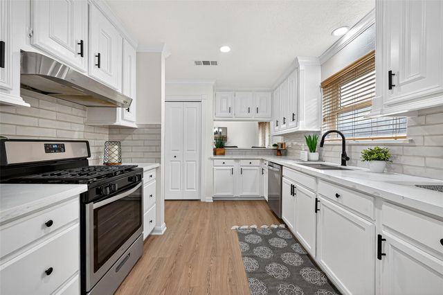 13510 Cedar Point Drive, Cypress, TX 77429