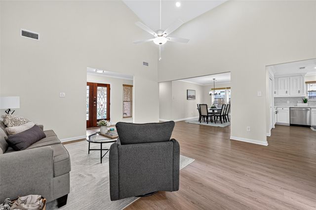 13510 Cedar Point Drive, Cypress, TX 77429