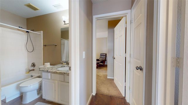 14 Willow Point Place, The Woodlands, TX 77382