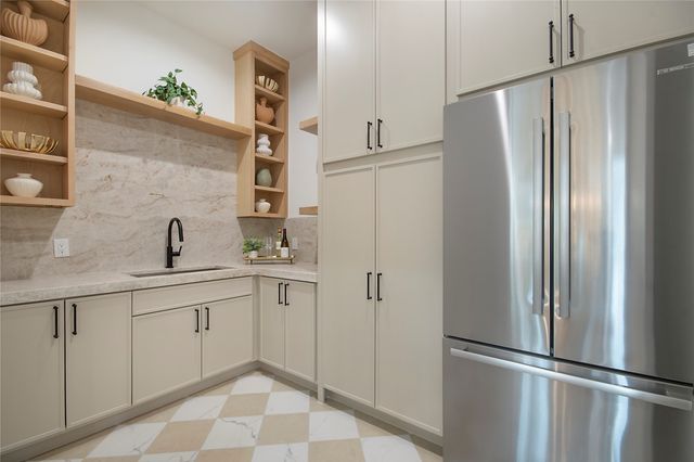 6628 Lockheed Avenue, Dallas, TX 75209