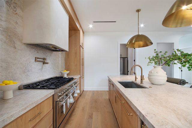 6628 Lockheed Avenue, Dallas, TX 75209