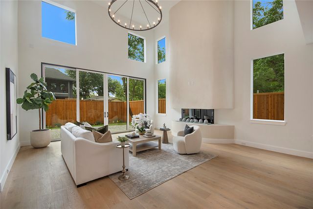6628 Lockheed Avenue, Dallas, TX 75209