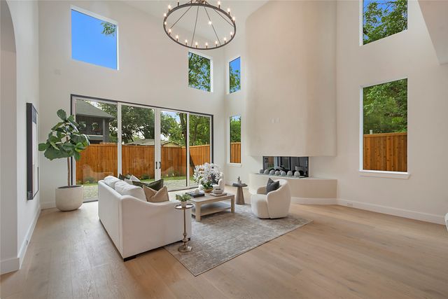 6628 Lockheed Avenue, Dallas, TX 75209