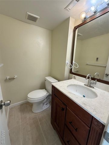 846 Dumont Place, St Louis, MO 63125