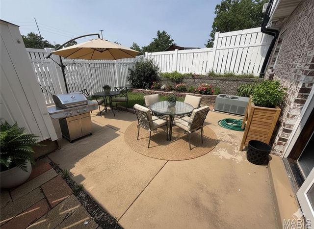 846 Dumont Place, St Louis, MO 63125