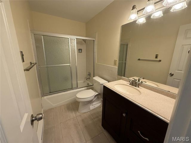 846 Dumont Place, St Louis, MO 63125