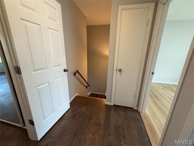 846 Dumont Place, St Louis, MO 63125