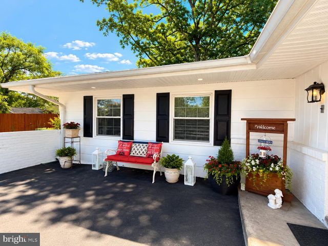 304 N STERLING BLVD, Sterling, VA 20164