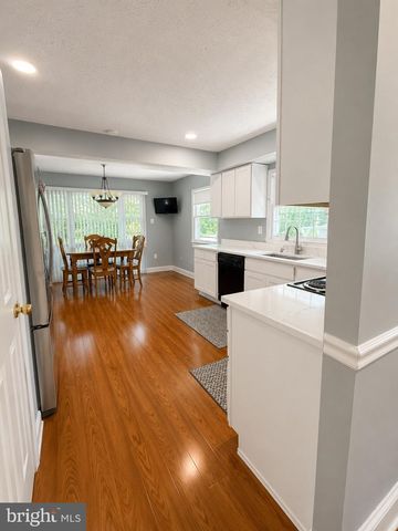 304 N STERLING BLVD, Sterling, VA 20164