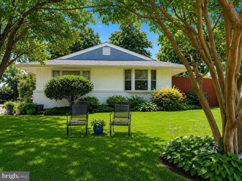 304 N STERLING BLVD, Sterling, VA 20164