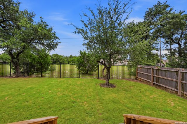 1639 Dunvegan Park, Bulverde, TX 78163