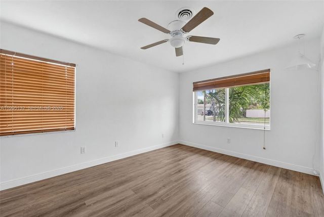 8805 SW 81st St, Miami, FL 33173