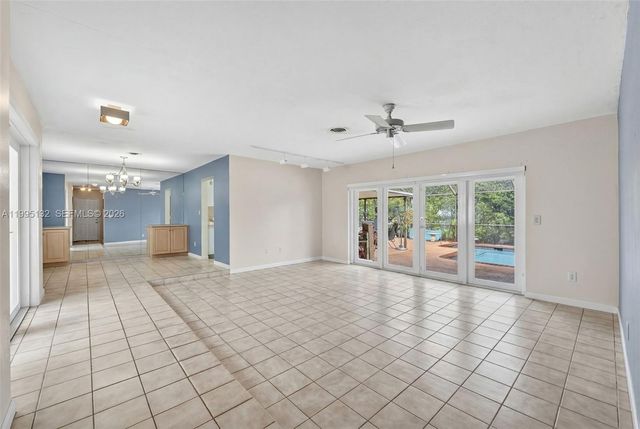 8805 SW 81st St, Miami, FL 33173