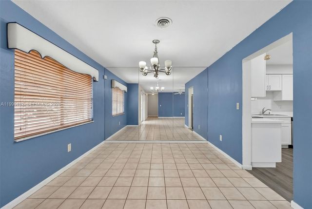 8805 SW 81st St, Miami, FL 33173