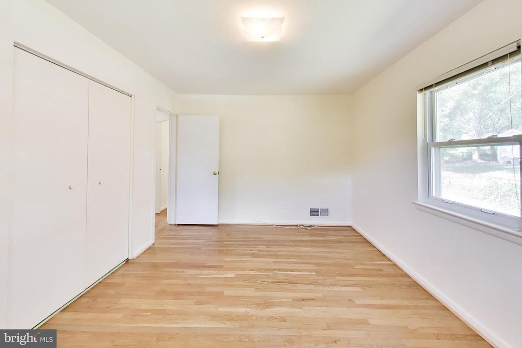Image 13 of property listing at 4206 LYONS ST, Temple Hills, MD 20748