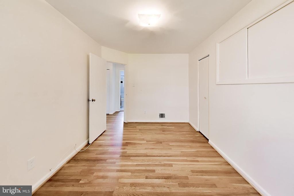 Image 18 of property listing at 4206 LYONS ST, Temple Hills, MD 20748