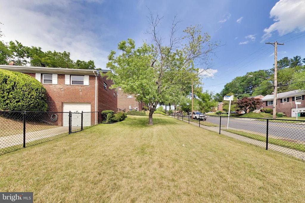 Image 31 of property listing at 4206 LYONS ST, Temple Hills, MD 20748