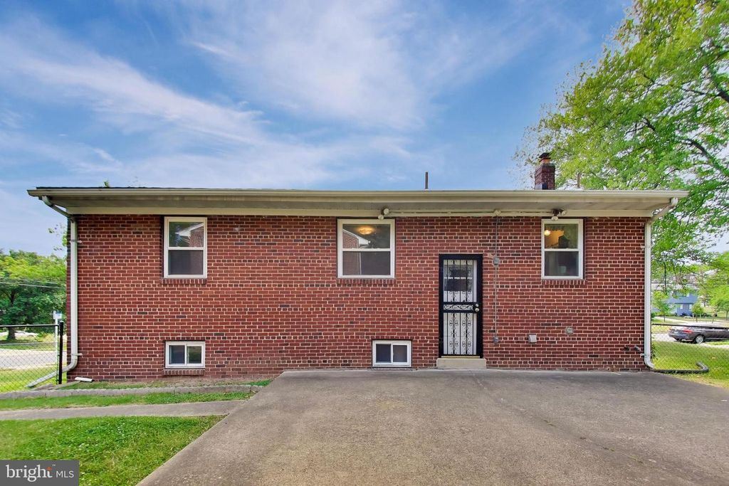 Image 32 of property listing at 4206 LYONS ST, Temple Hills, MD 20748