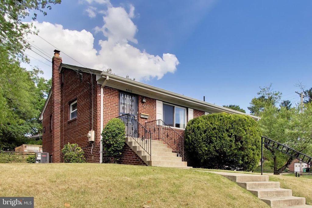 Image 4 of property listing at 4206 LYONS ST, Temple Hills, MD 20748