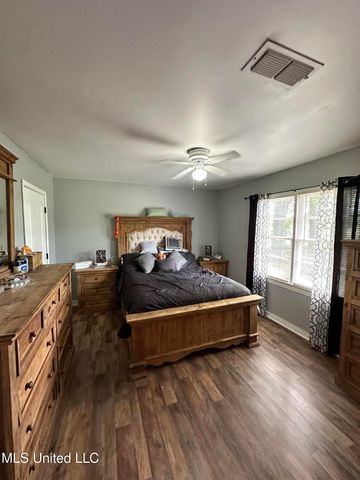 1420 S 9th Street, Columbus, MS 39701