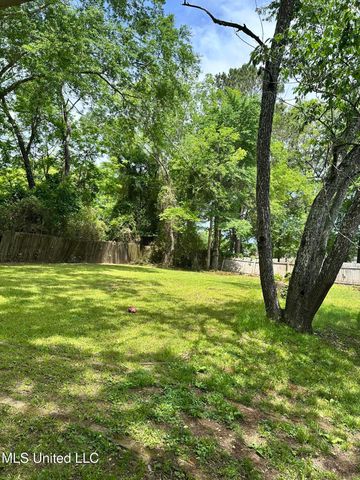 1420 S 9th Street, Columbus, MS 39701