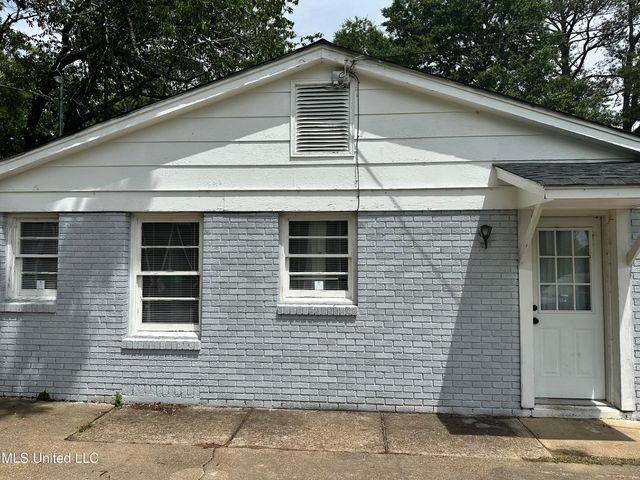 1420 S 9th Street, Columbus, MS 39701
