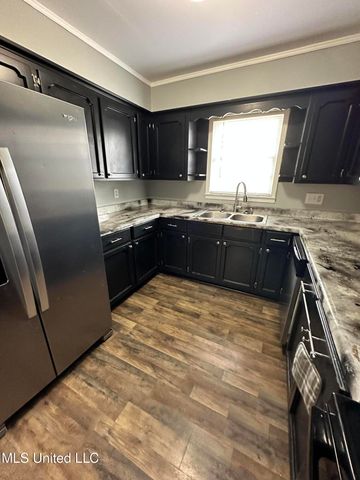 1420 S 9th Street, Columbus, MS 39701
