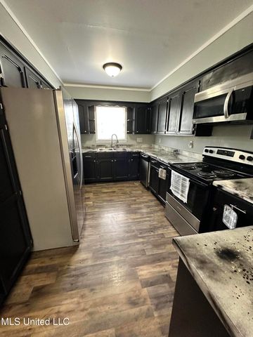 1420 S 9th Street, Columbus, MS 39701