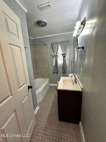 1420 S 9th Street, Columbus, MS 39701