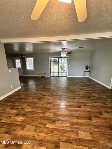 1420 S 9th Street, Columbus, MS 39701