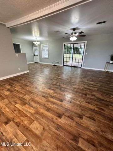 1420 S 9th Street, Columbus, MS 39701