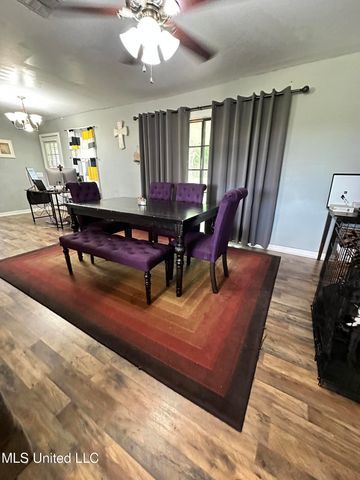 1420 S 9th Street, Columbus, MS 39701