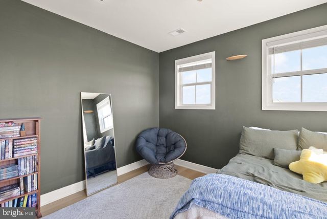 38866 SILVER KING CIR, Waterford, VA 20197