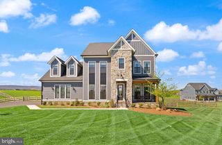 38866 SILVER KING CIR, Waterford, VA 20197