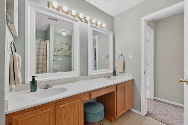 10604 Cobblestone Drive, Benbrook, TX 76126