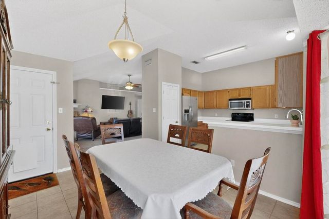 10604 Cobblestone Drive, Benbrook, TX 76126