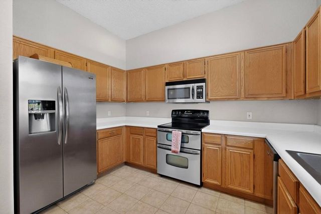 10604 Cobblestone Drive, Benbrook, TX 76126