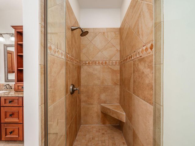 690 City Park Avenue, Columbus, OH 43206