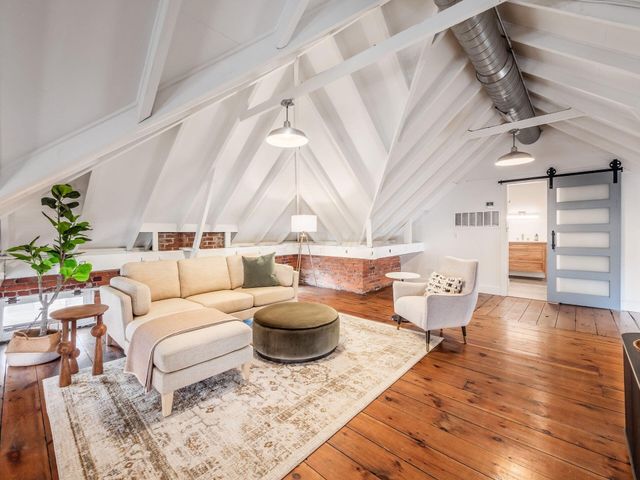 690 City Park Avenue, Columbus, OH 43206