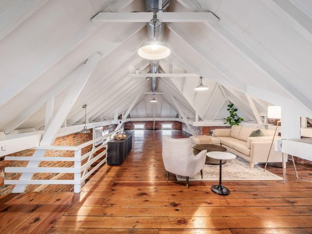 690 City Park Avenue, Columbus, OH 43206