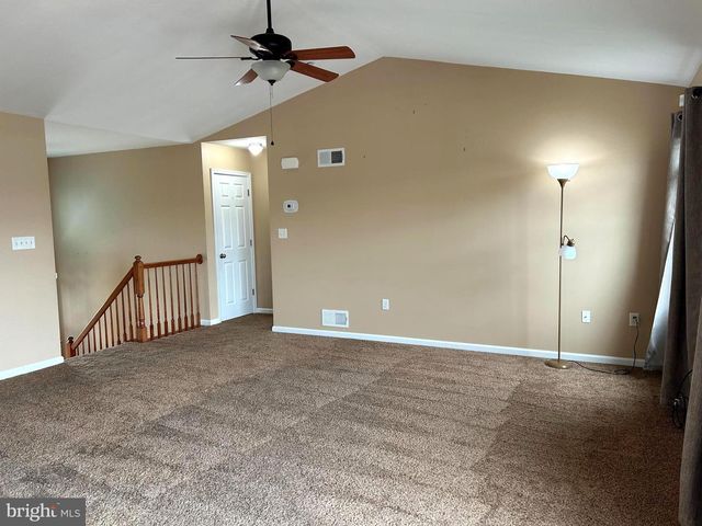 1305 SUMMIT RUN CT, York, PA 17408
