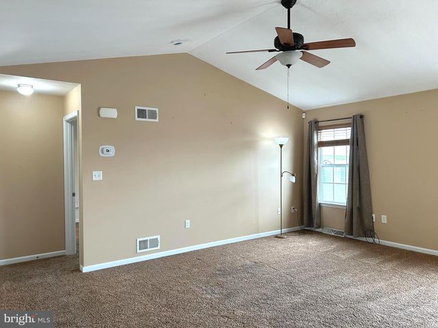 1305 SUMMIT RUN CT, York, PA 17408