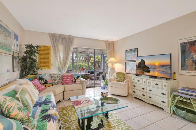 5200 Privet B Place B, Delray Beach, FL 33484