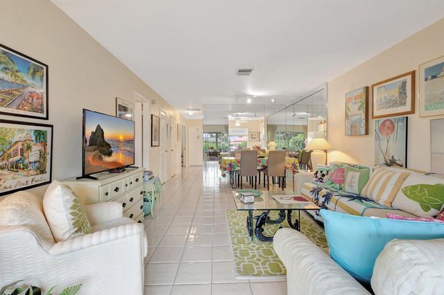 5200 Privet B Place B, Delray Beach, FL 33484